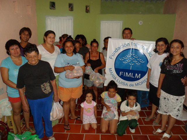 familias-de-qeloy-valenzuelaq-reciben-ayudas