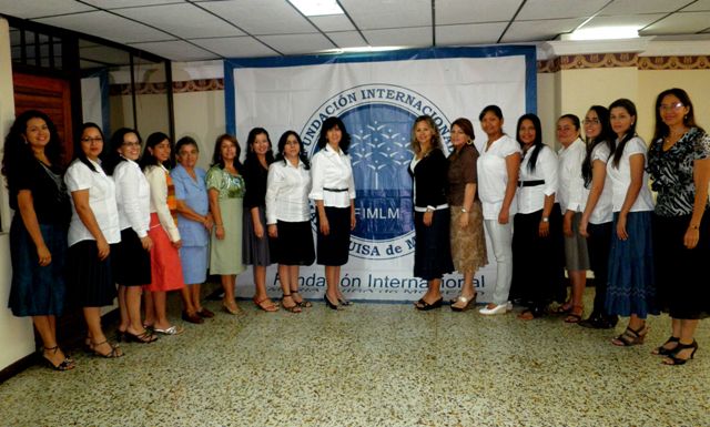 lanzamiento-del-proyecto-qgrandes-mujeresq