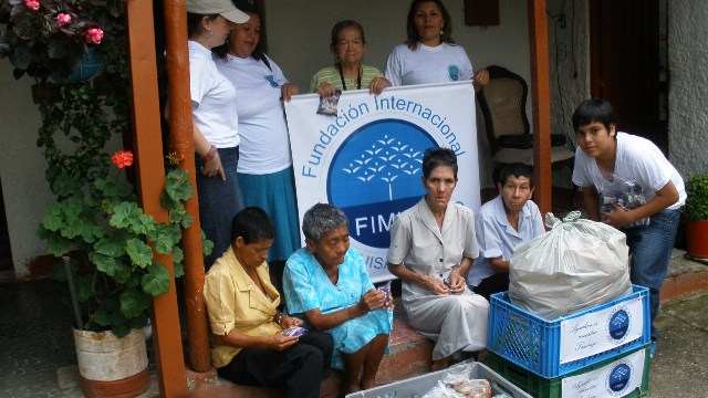 ayudas-para-mujeres-con-discapacidad-del-hogar-santa-rita