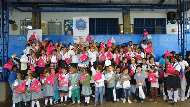 i-e-del-se-llena-de-alegria-con-la-visita-de-la-fundacion