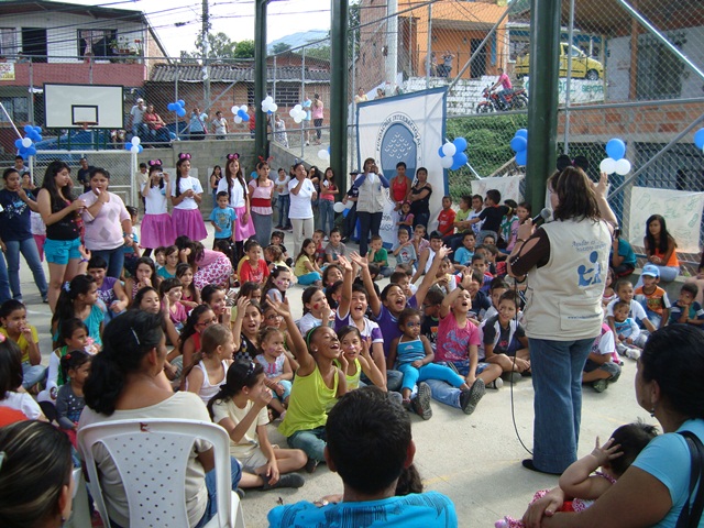 regalos-rifas-y-sonrisas-en-el-cierre-de-campana-qun-util-un-proyecto-de-vidaq-en-el-municipio-de-la-estrella