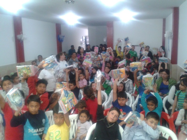 felicidad-en-la-comunidad-estudiantil-del-suba-rincon