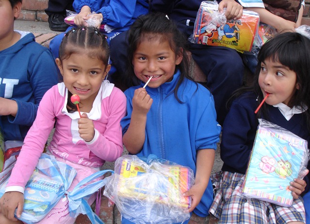 localidades-3-y-10-unidas-para-llevar-ayudas-por-la-educacion-de-la-ninez