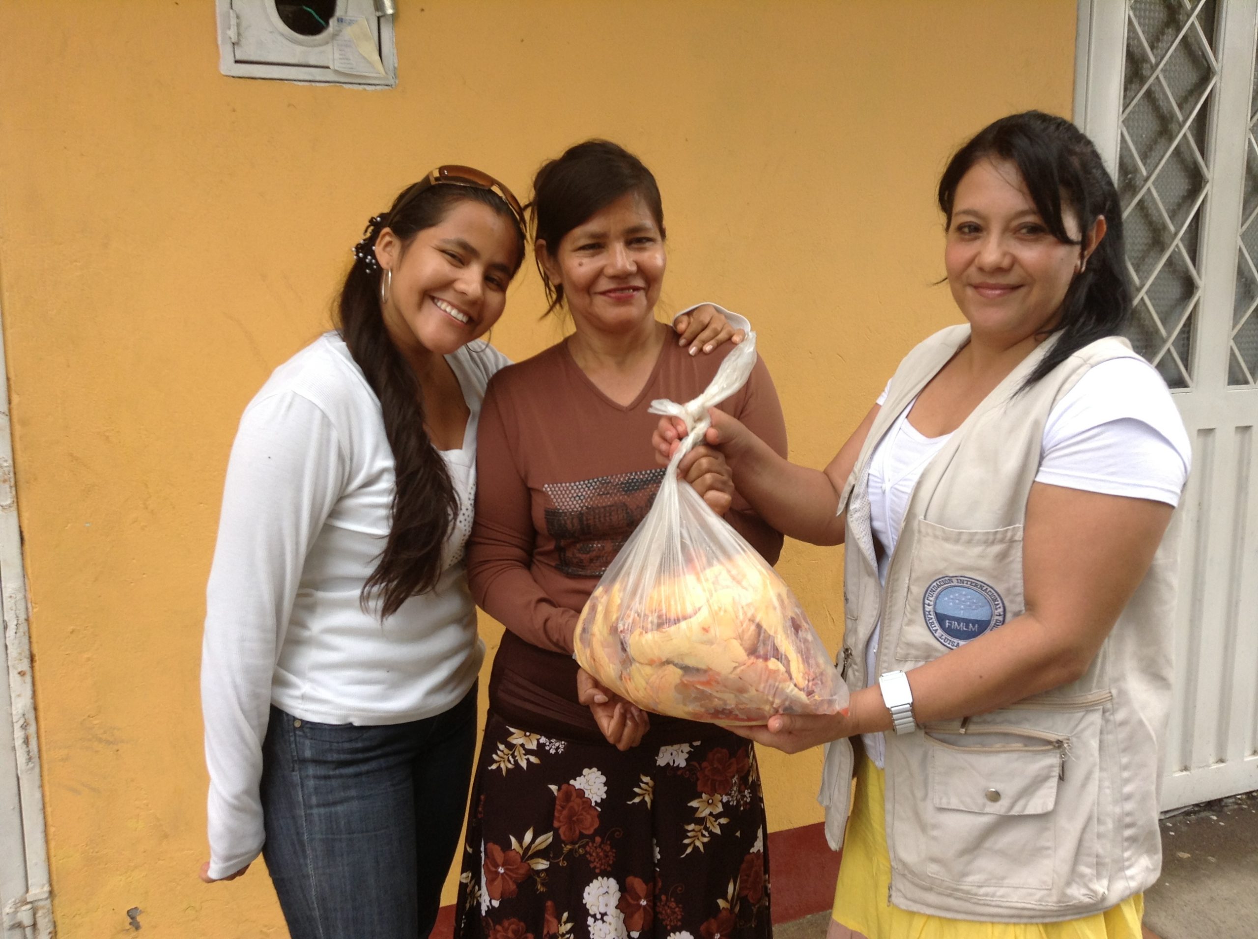 continua-labor-de-solidaridad-en-barrios-vulnerables
