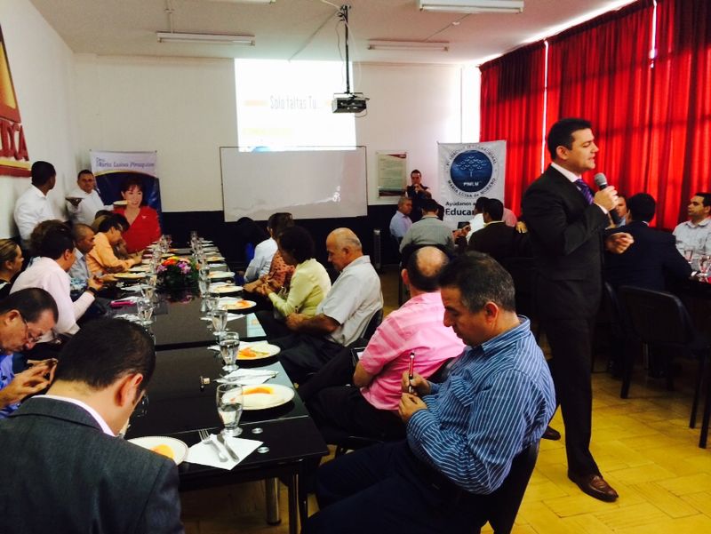 primer-desayuno-de-empresarios-por-la-sostenibilidad-en-risaralda