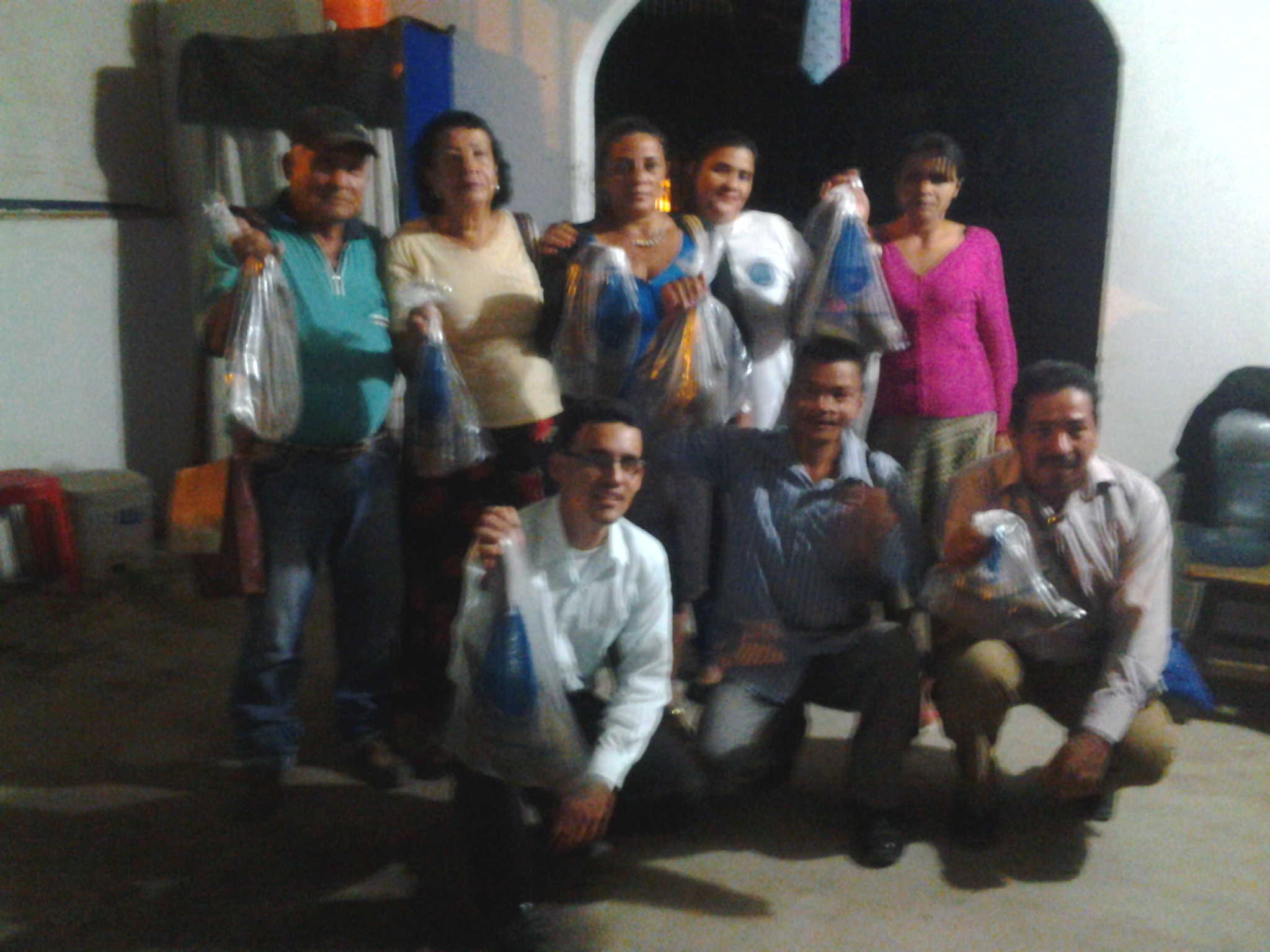 familias-en-el-barrio-reliquia-reciben-alegres-a-la-fundacion