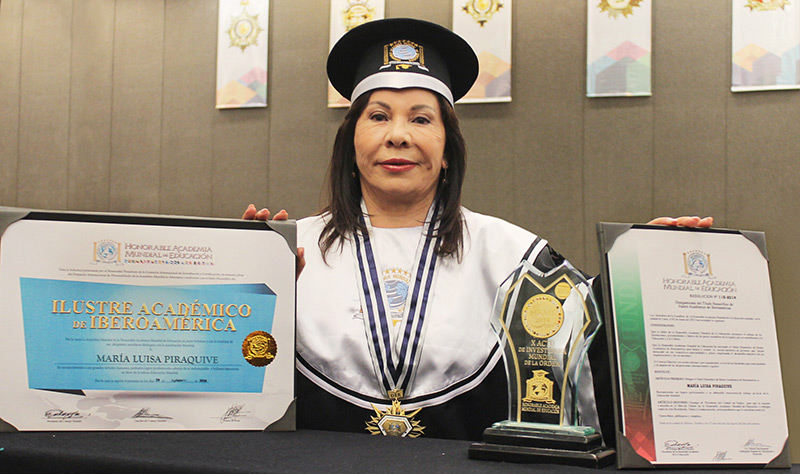 images_fotos_mexico_2014_condecoraciones_ilustre_educador_hame_ilustre_educador_hame03-1