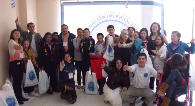 sorpresas-y-regalos-para-las-personas-con-discapacidad-de-mosquera