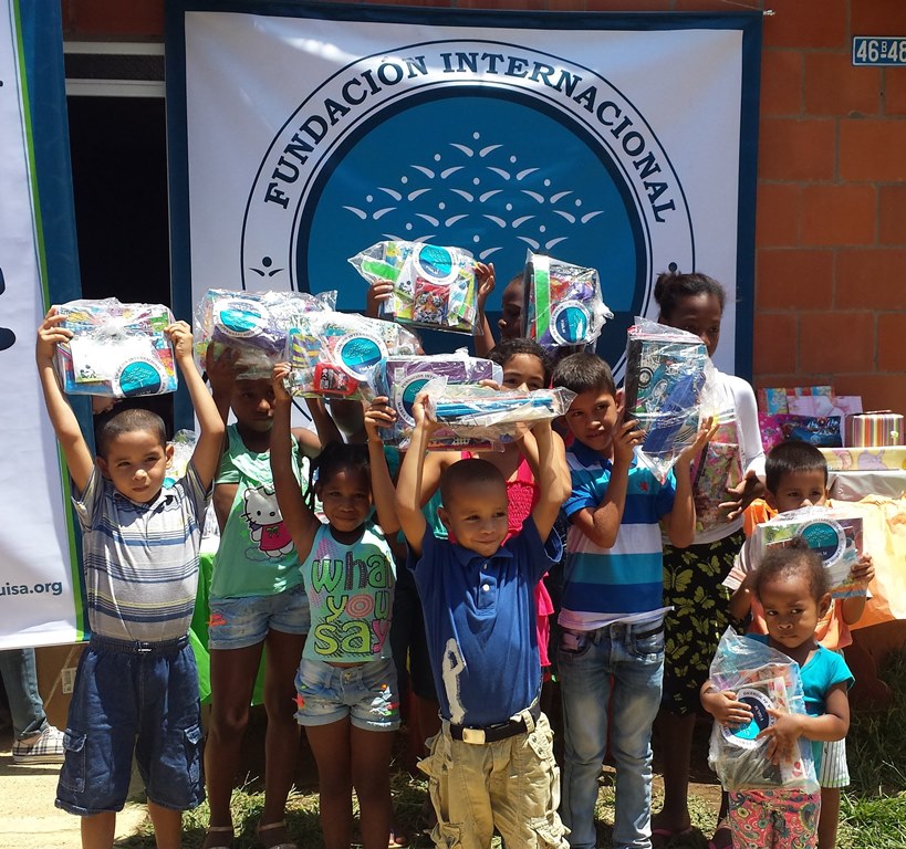 en-cali-mas-de-80-ninos-se-beneficiaron-con-la-campana-un-util-un-proyecto-de-vida