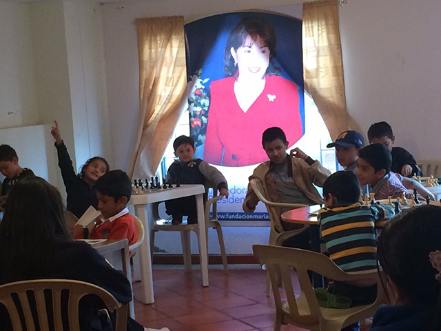 03May2015Undiaparaelninocalera001