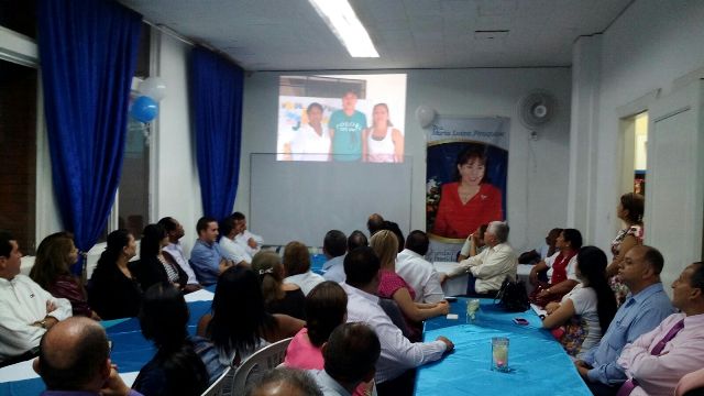 cena-y-alcance-de-logros-con-patrocinadores-programa-mi-nueva-familia