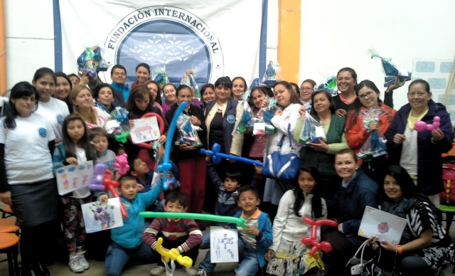 estrechando-valores-familiares-en-orquideas