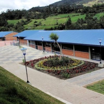escuela macilla faca 003