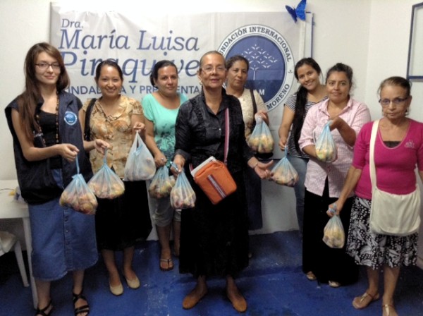 entrega-de-mercados-en-algunos-barrios-de-villavicencio