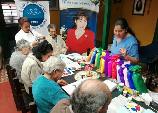 adultos-mayores-reviven-experiencias-con-taller-de-pintura-en-cajica