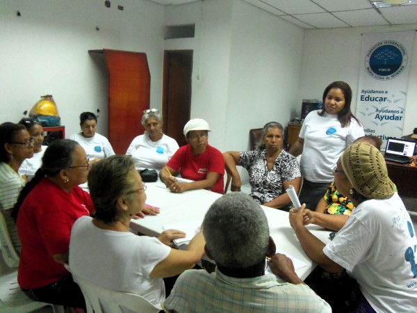 adultos-mayores-de-santa-marta-se-capacitan-en-autocuidado