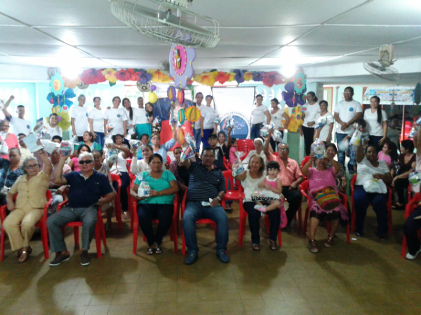 adultos-mayores-de-barranquilla-celebraron-un-dia-para-la-persona-mayor