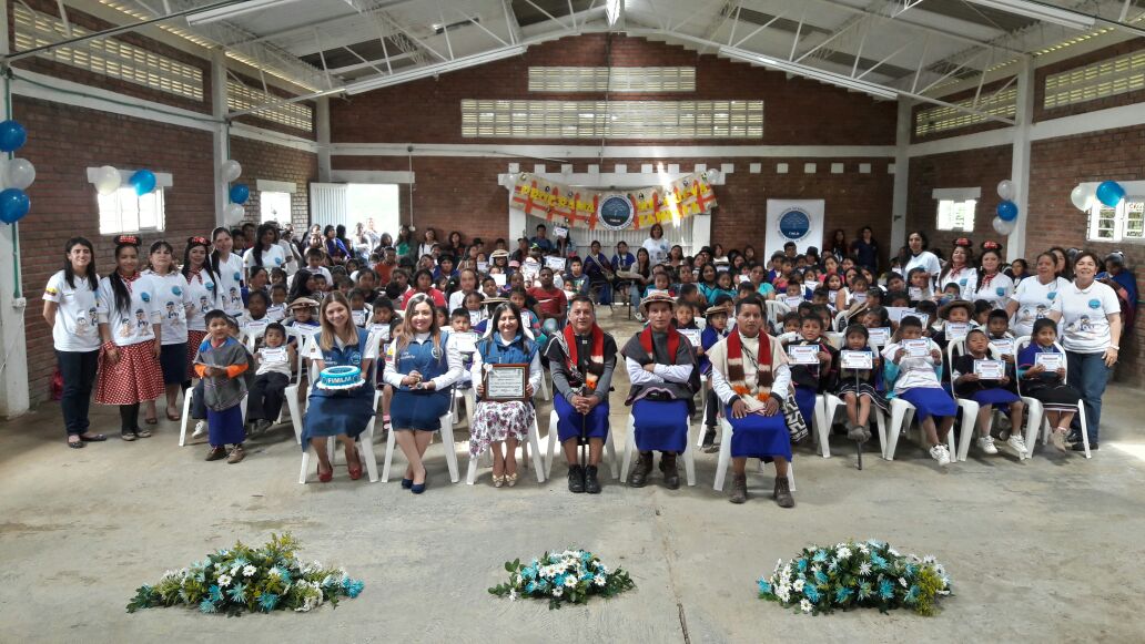 el-programa-mi-nueva-familia-realizo-la-clausura-del-ano-lectivo-2017-a-los-ninos-y-ninas-misak-en-morales-cauca