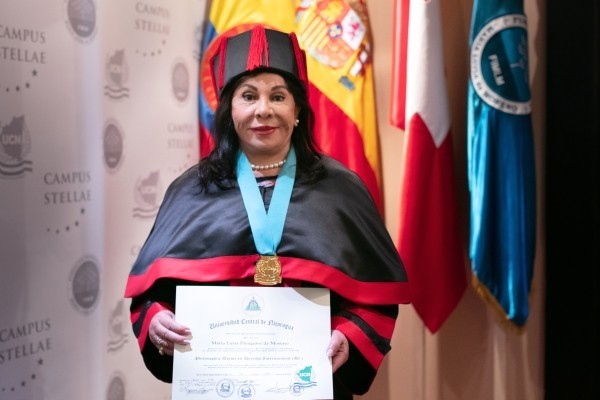 images_fotos_suiza_2019_20jun19doctoradodramarialuisa_PortadaPHD-1