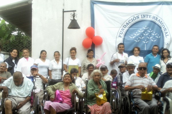 personas-mayores-de-tebaida-quindio-tuvieron-una-jornada-de-bienestar-y-alegria