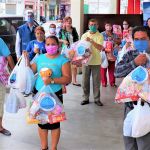 Entrega de 2000 ayudas en Ecuador