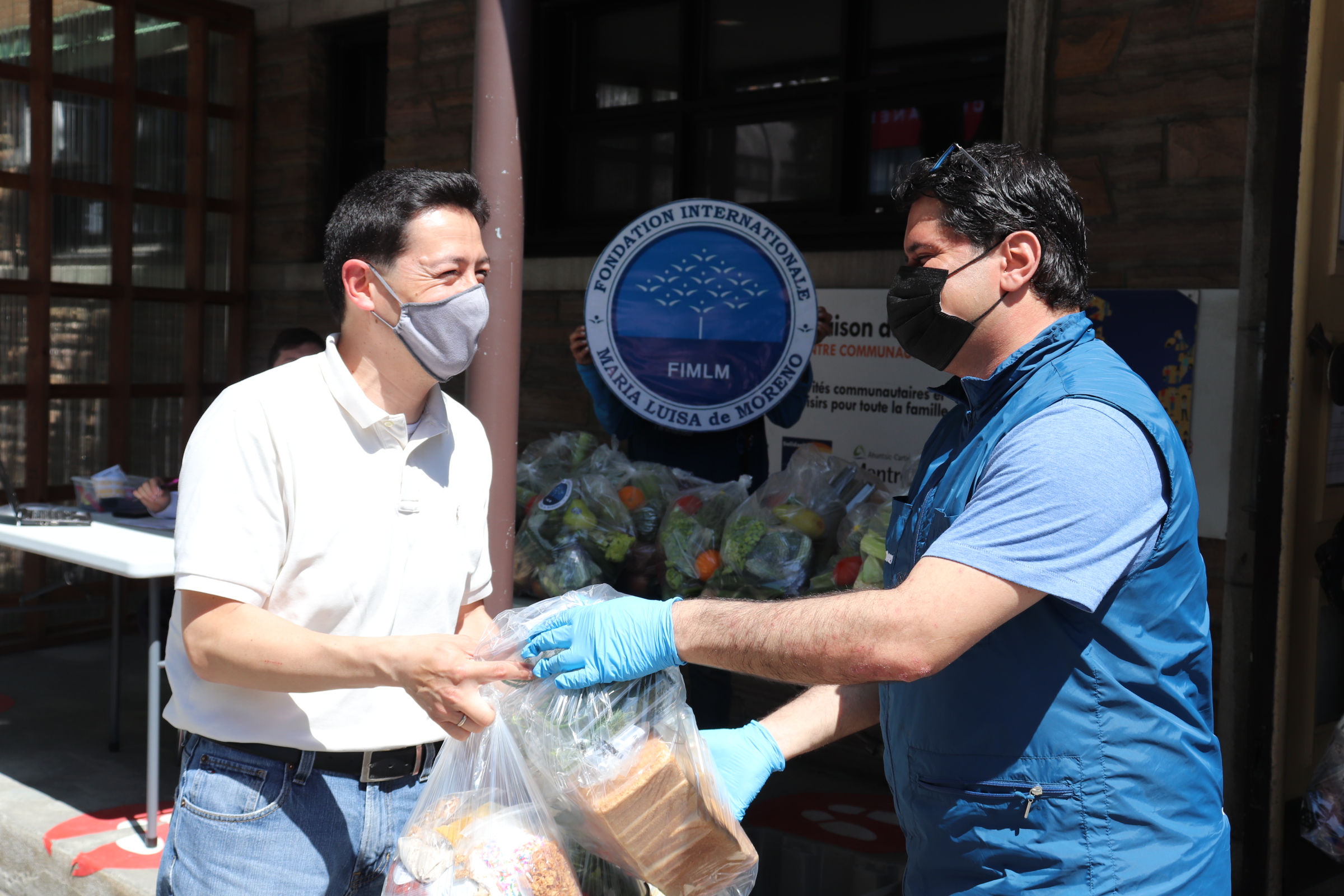 entrega-de-ayudas-alimentarias