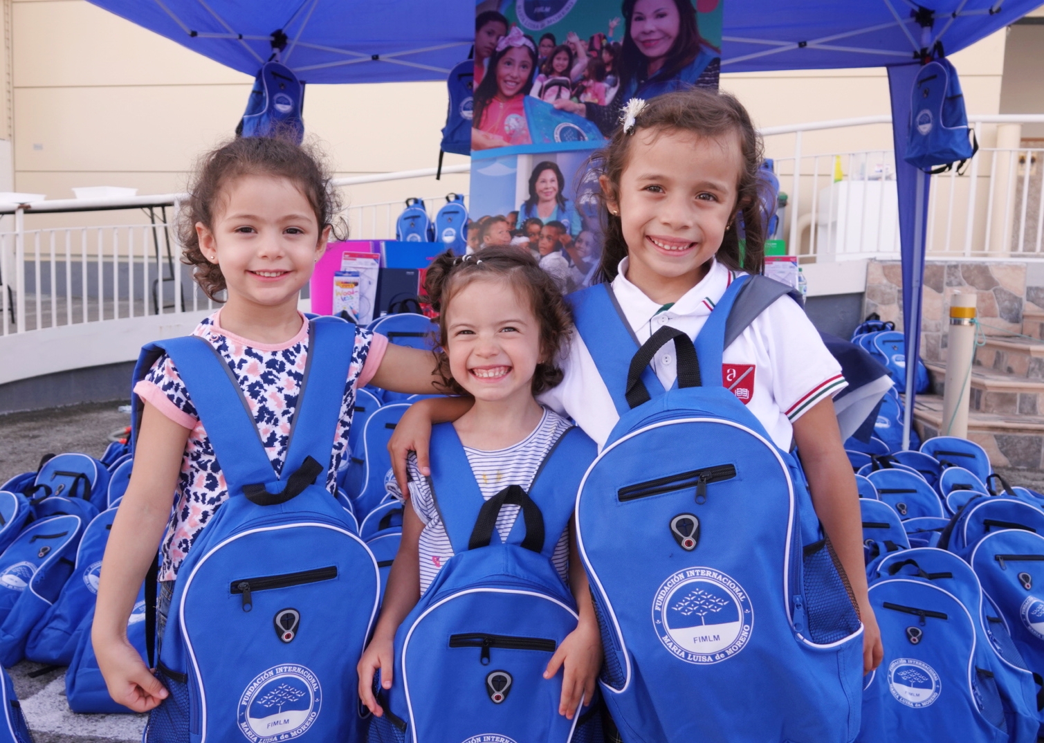 ninos-de-la-comunidad-de-madrid-reciben-kits-escolares-para-su-inicio-de-clases