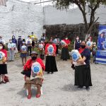 entrega de canastas de alimentos en Ecuador