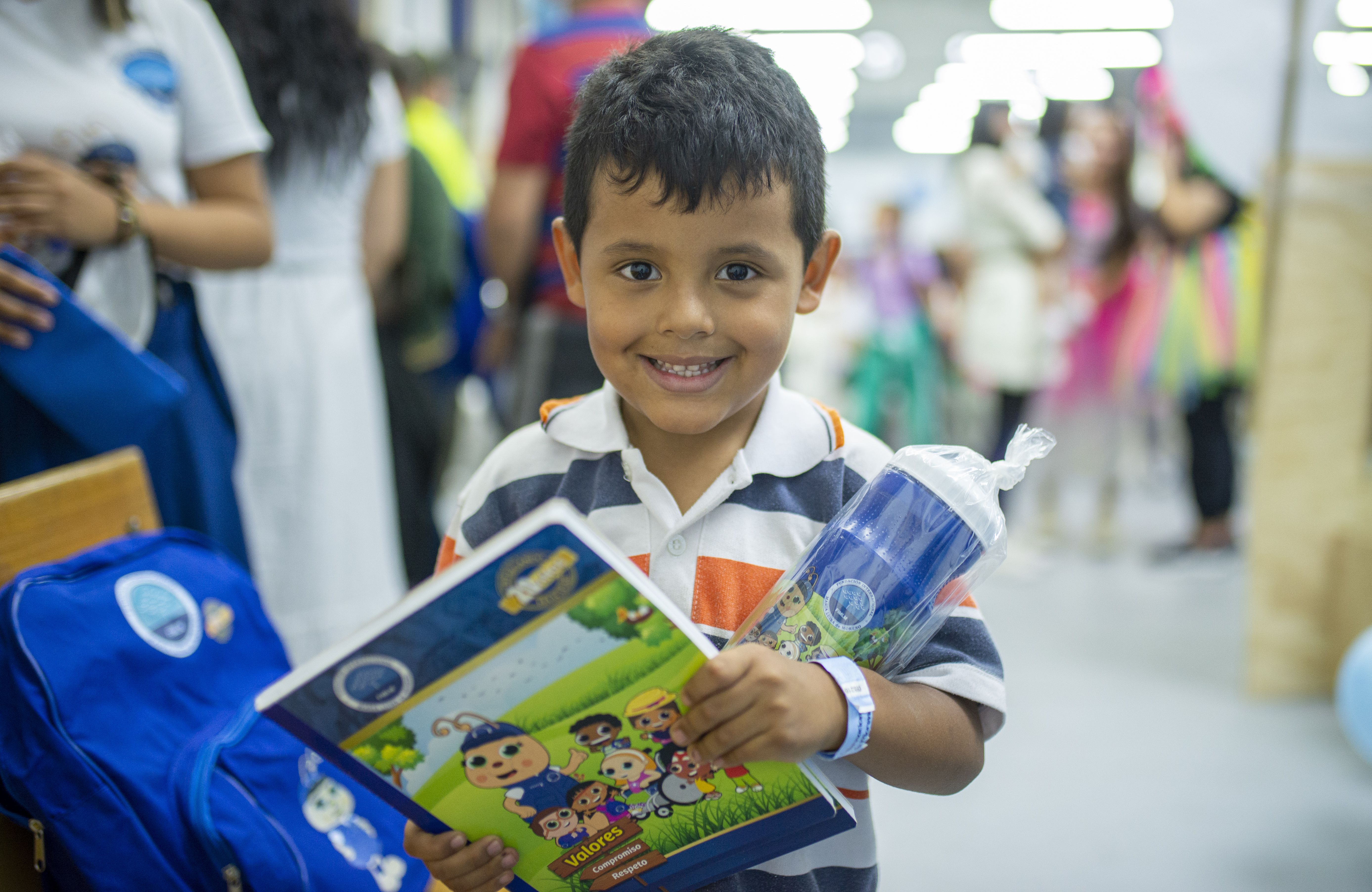 gran-jornada-de-entrega-de-kits-escolares-a-ninos-de-dosquebradas-risaralda