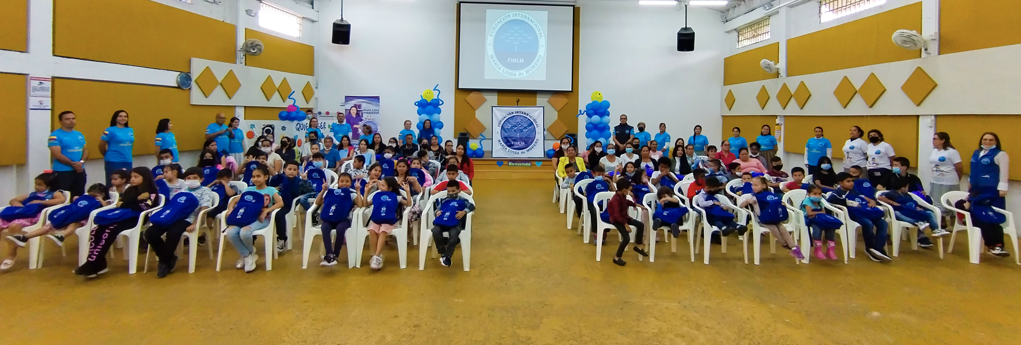 ninos-de-calarca-quindio-disfrutaron-de-divertidas-actividades-en-entrega-de-kits-escolares