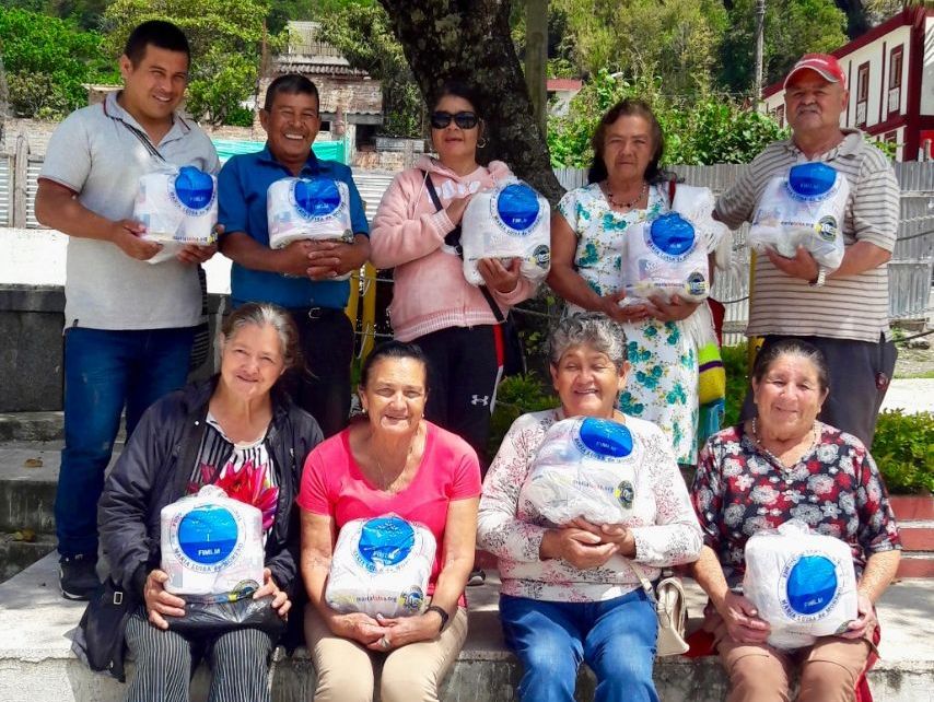 al-norte-de-narino-la-fundacion-hizo-entrega-de-kits-de-aseo-a-adultos-mayores-y-personas-con-discapacidad