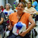 Entrega de Kits de aseo en Cartago, Valle del Cauca a adultos mayores
