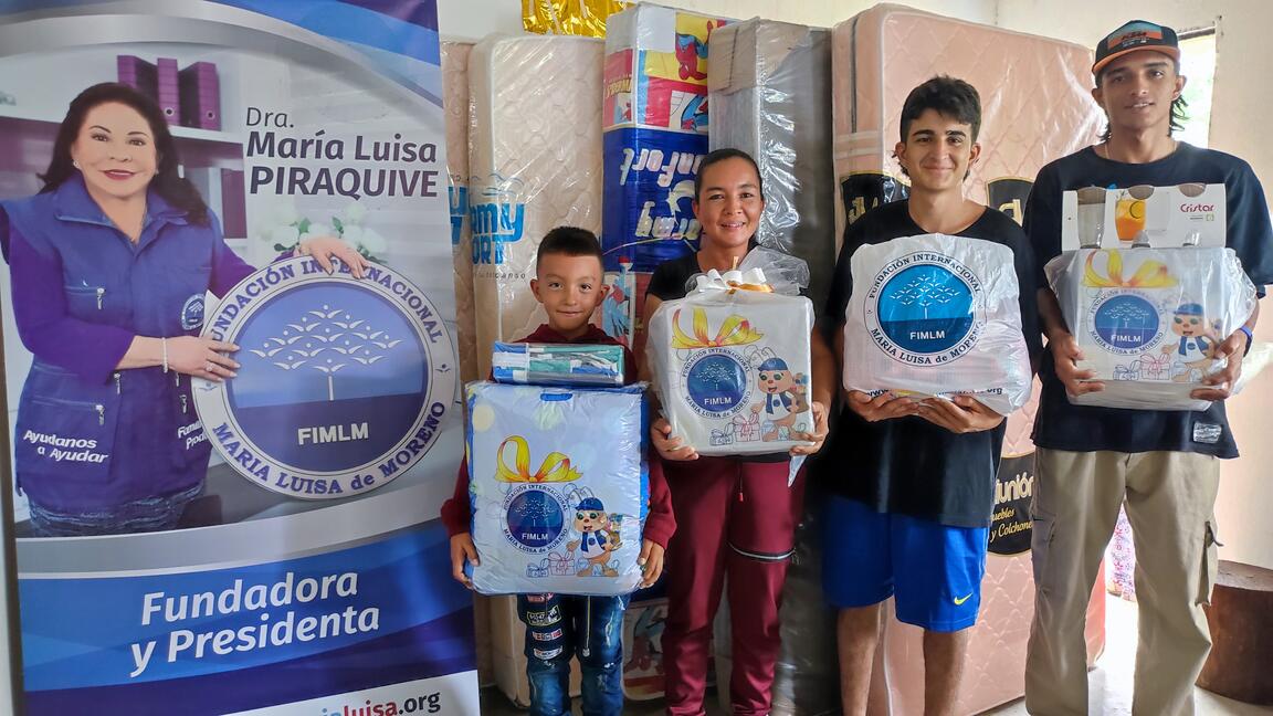 la-fundacion-entrega-ayudas-a-una-familia-afectada-por-el-invierno-en-la-vereda-la-lorenza-antioquia