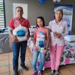 Entregas de ayudas humanitarias en Juanchito