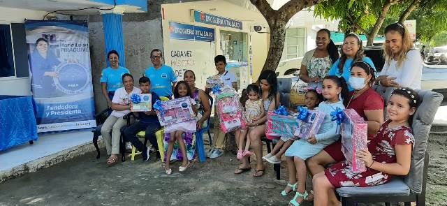 Entrega de juguetes en Puerto Colombia en el Atlántico