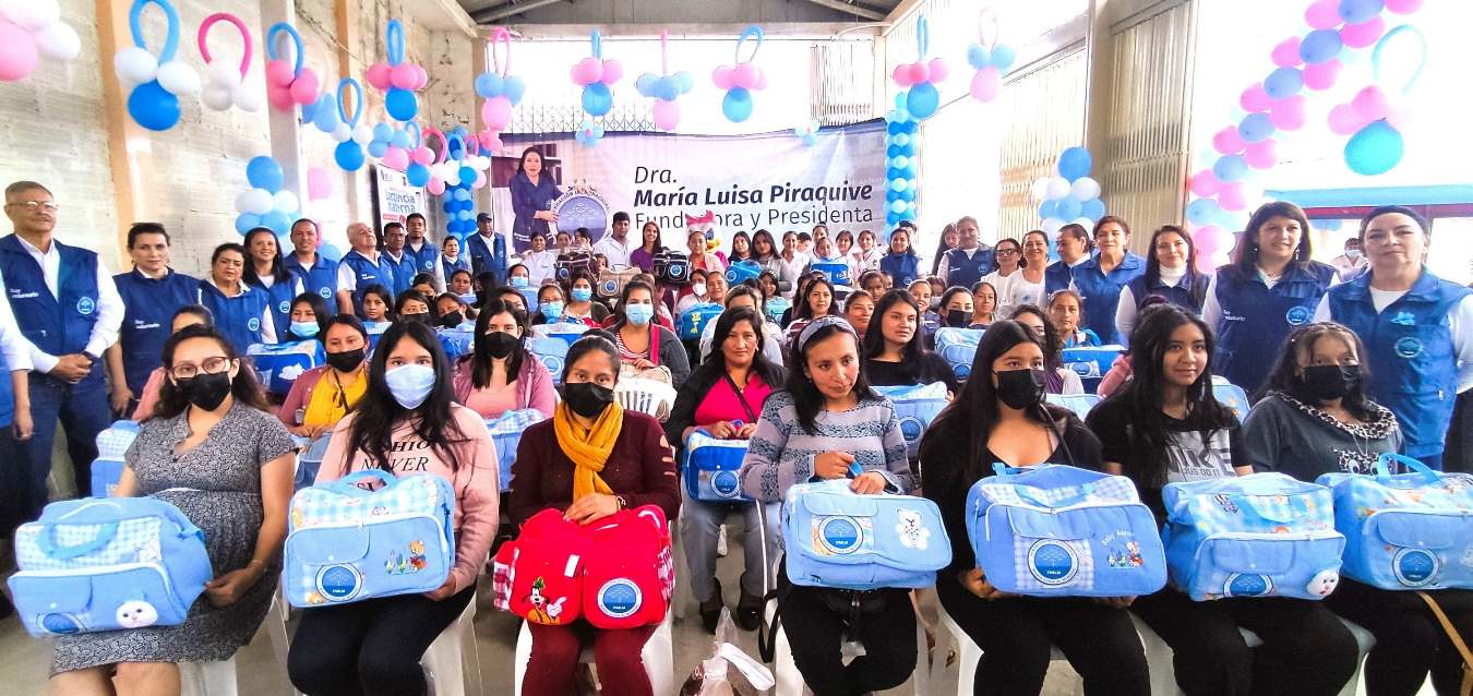 jornada-de-apoyo-brinda-ayuda-a-madres-gestantes-en-loja-ecuador