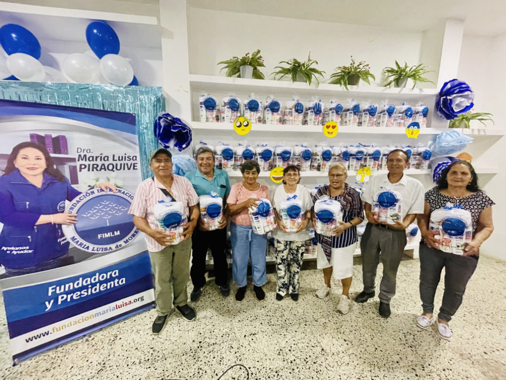 La Fundación llega a Villeta, Cundinamarca, con una Jornada llena de alegría para adultos mayores