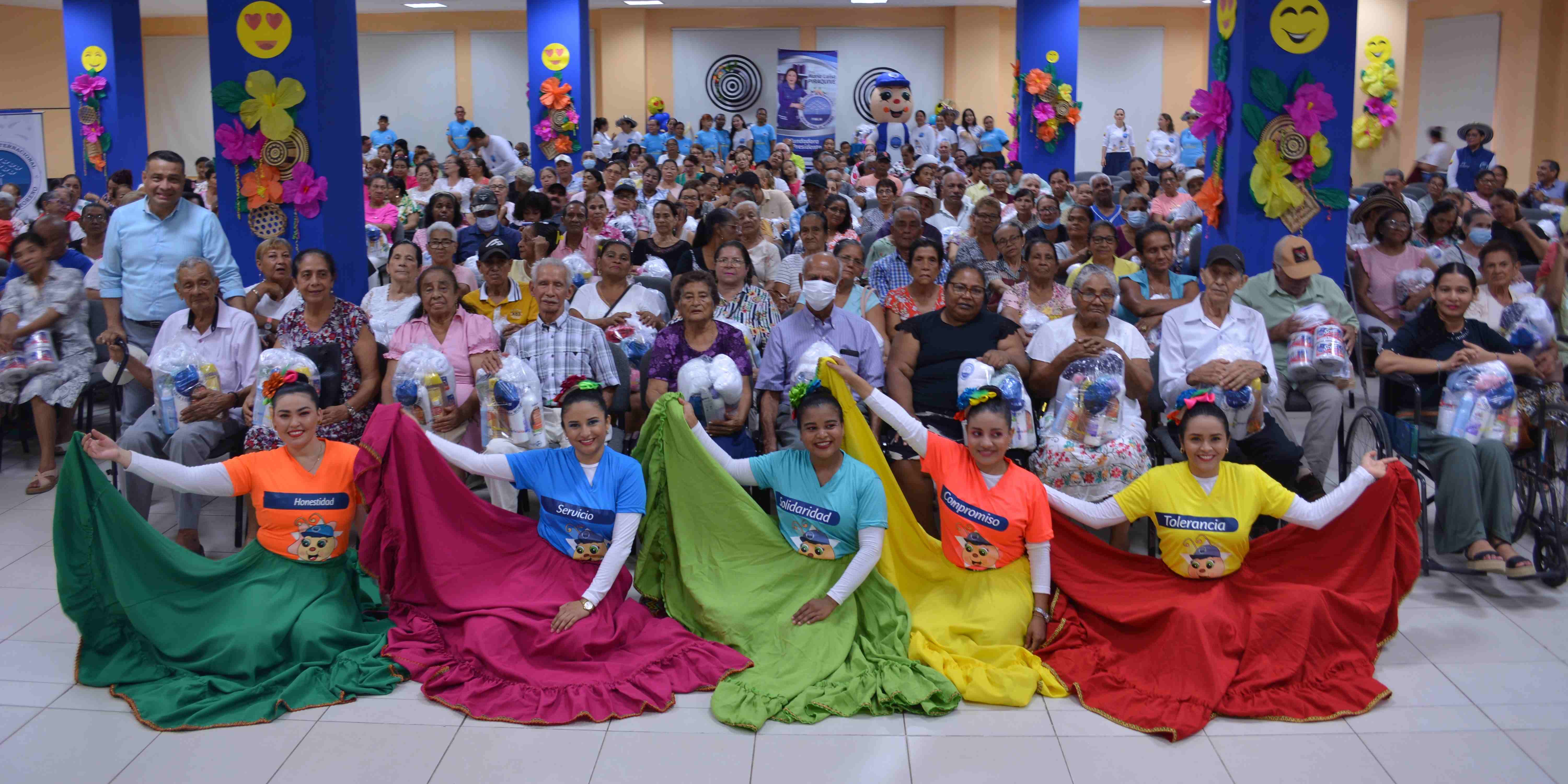 la-fimlm-beneficio-a-300-adultos-mayores-y-personas-en-condicion-de-discapacidad-en-monteria