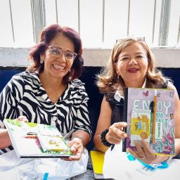 En Pereira, Risaralda adultos mayores continúan sus clases con nuevos kits escolares