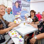 En Pereira, Risaralda adultos mayores continúan sus clases con nuevos kits escolares