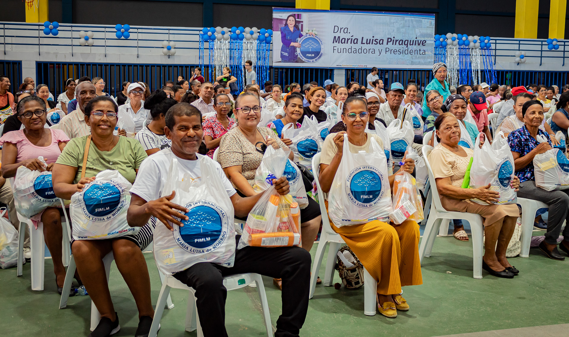 la-fundacion-internacional-maria-luisa-de-moreno-llevo-una-vez-mas-felicidad-valores-y-bienestar-a-280-familias-de-cartagena-bolivar