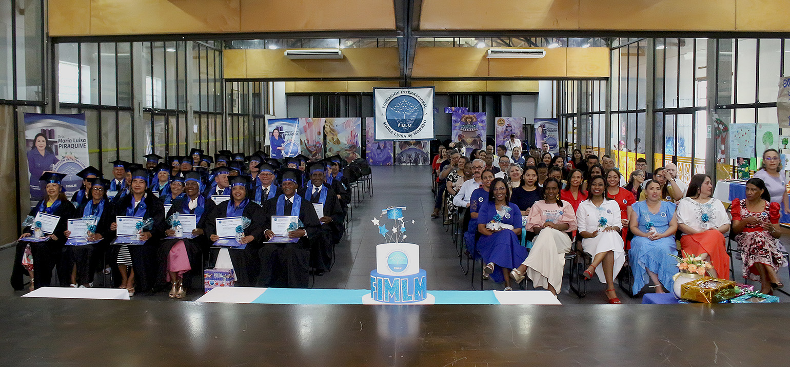 adultos-mayores-se-vistieron-de-gala-para-celebrar-la-clausura-del-proyecto-bienestar-para-la-persona-mayor-en-palmira