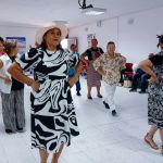 En la capital risaraldense los adultos mayores crean, imaginan y al son de la danza aprenden