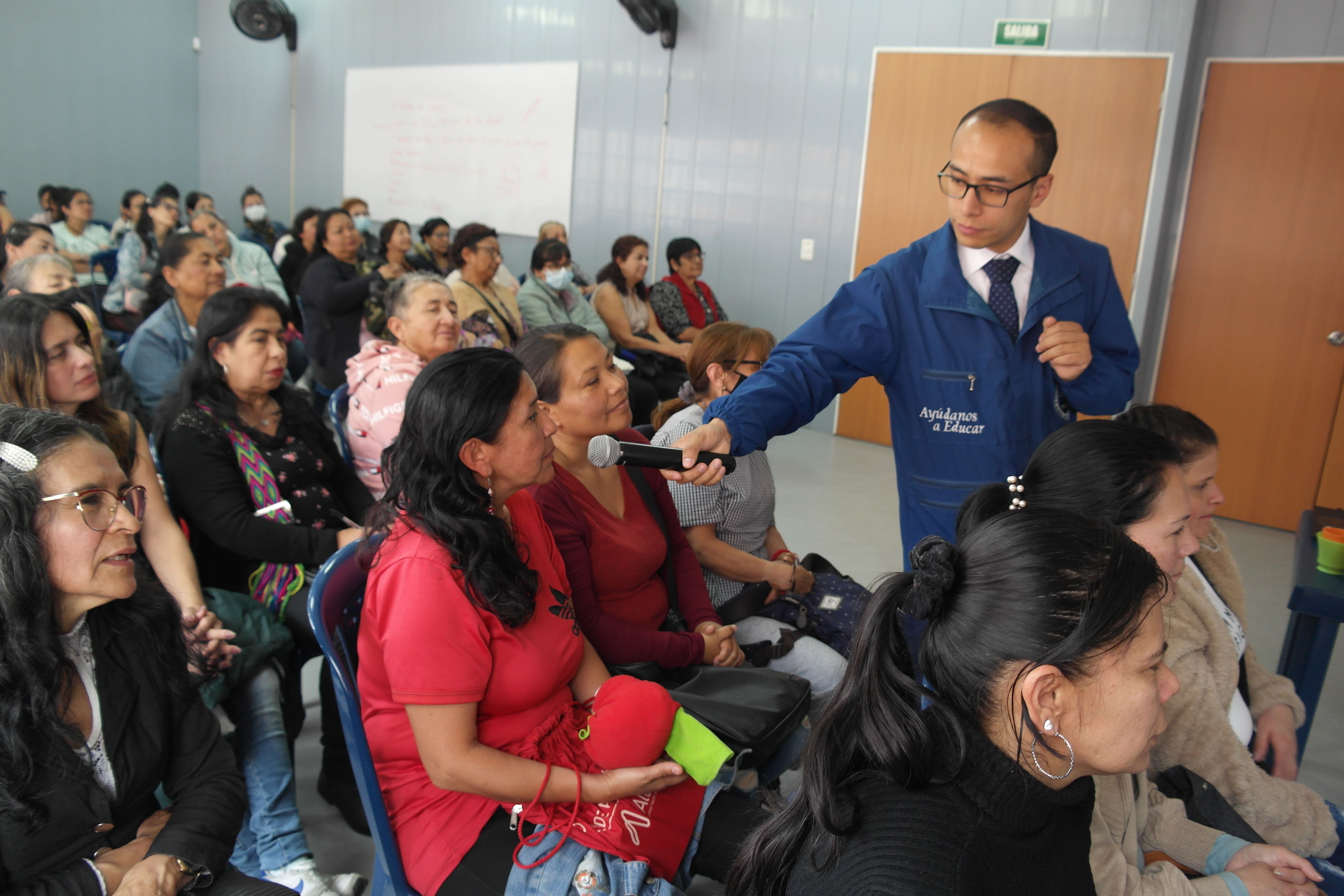 la-fundacion-le-da-la-bienvenida-a-400-estudiantes-en-bosa-recreo-bogota