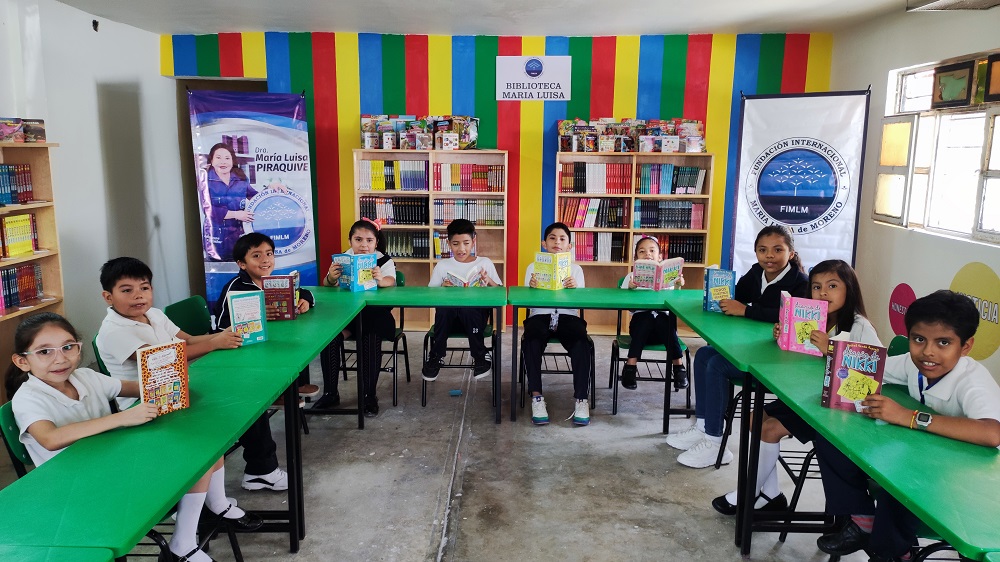 La Escuela Primaria Benito Juárez en Xalapa, Veracruz, fue dotada de una biblioteca completa por parte de la Fundación Internacional María Luisa de Moreno...