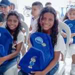 Jornada de entrega de kits escolares a niños del municipio de Roldanillo, Valle del Cauca
