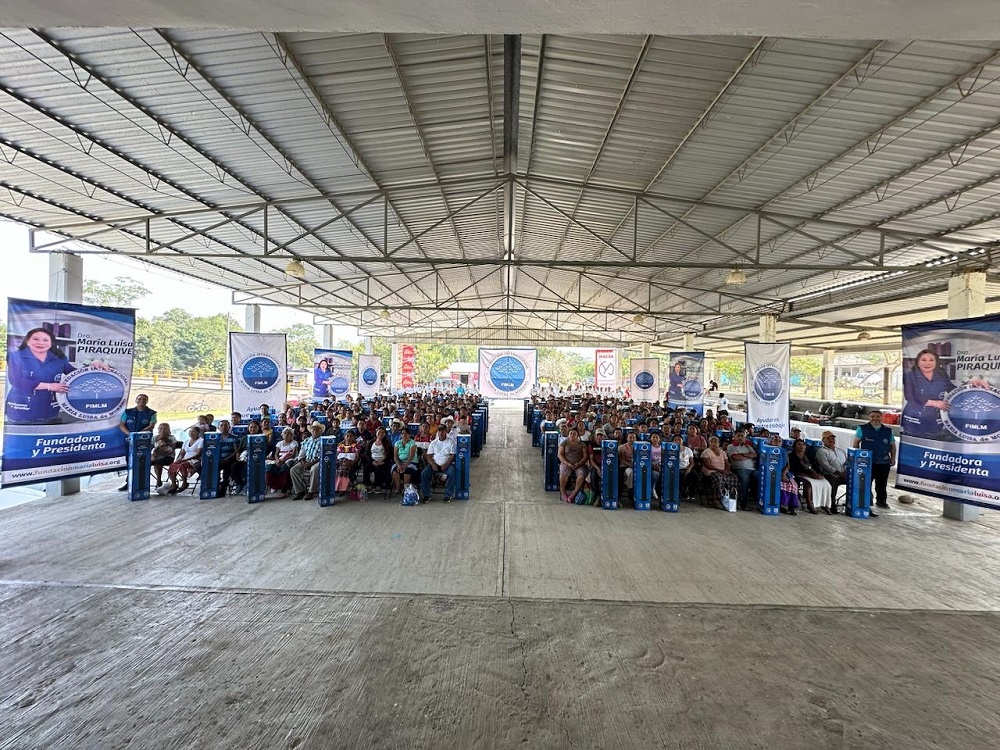 la-mano-amiga-de-la-dra-maria-luisa-piraquive-llega-hasta-ixhuatlan-de-madero-veracruz