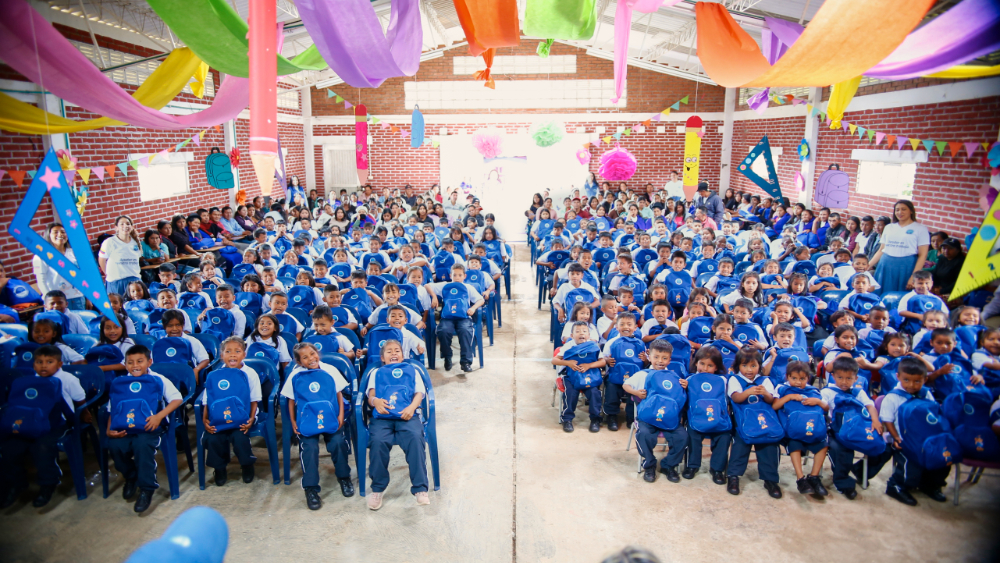 En el Cauca, los estudiantes del resguardo indígena La Bonanza recibieron implementos escolares y atención integral en salud