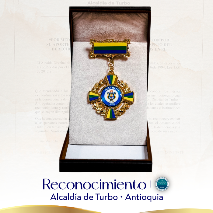 alcaldia-de-turbo-antioquia-entrega-reconocimiento-a-la-dra-maria-luisa-piraquive-2