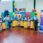 Con expresiones de alegría y felicidad los Adultos Mayores de San Vicente de Chucurí, Santander recibieron obsequios.